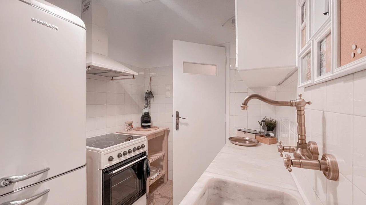 Boho Chic 2Br Apartment In The Center Of Atena Exterior foto