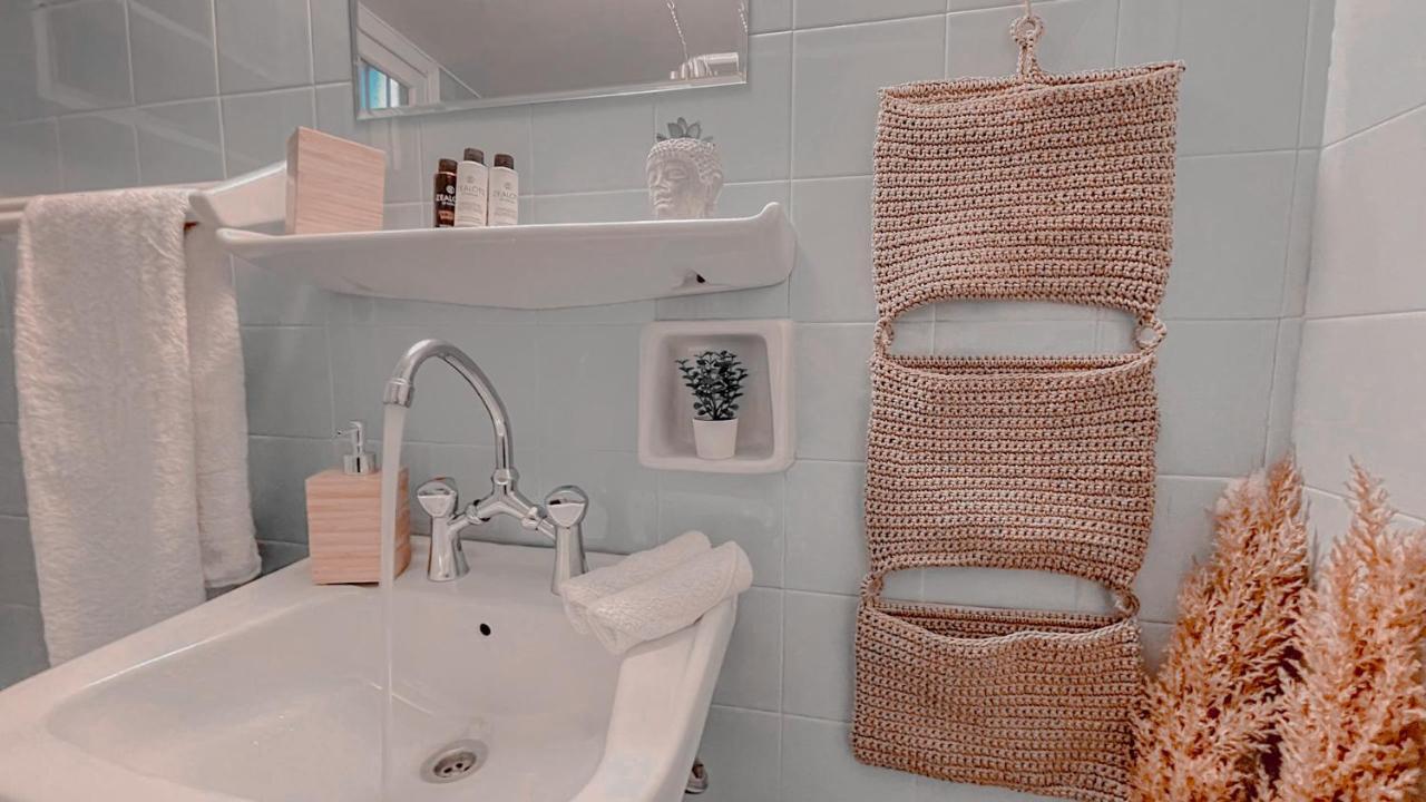 Boho Chic 2Br Apartment In The Center Of Atena Exterior foto